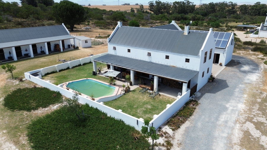 5 Bedroom Property for Sale in Cape Farms Western Cape